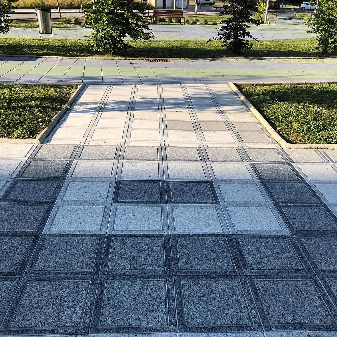 SEMIGRANALLADA DOBLE CUADRADO 40X40